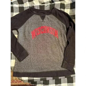 UNIVERSITY OF WISCONSIN crewneck sweatshirt size M medium